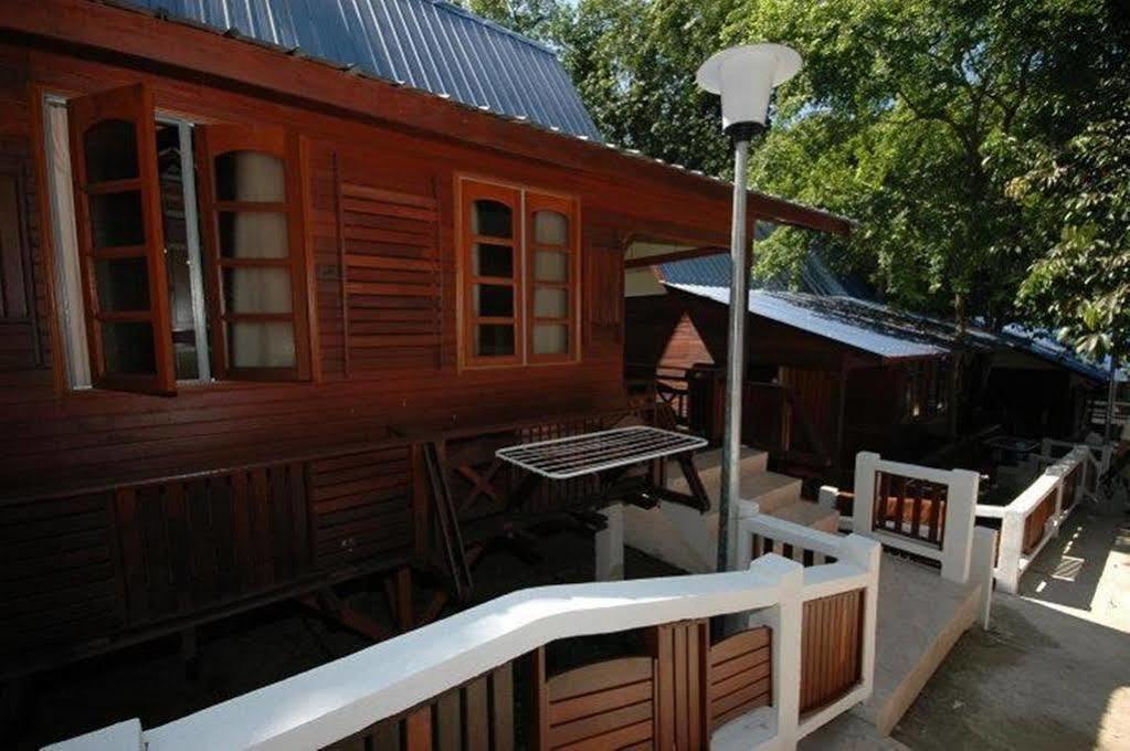 Shari La Island Resort Kampong Pasir Hantu Zewnętrze zdjęcie